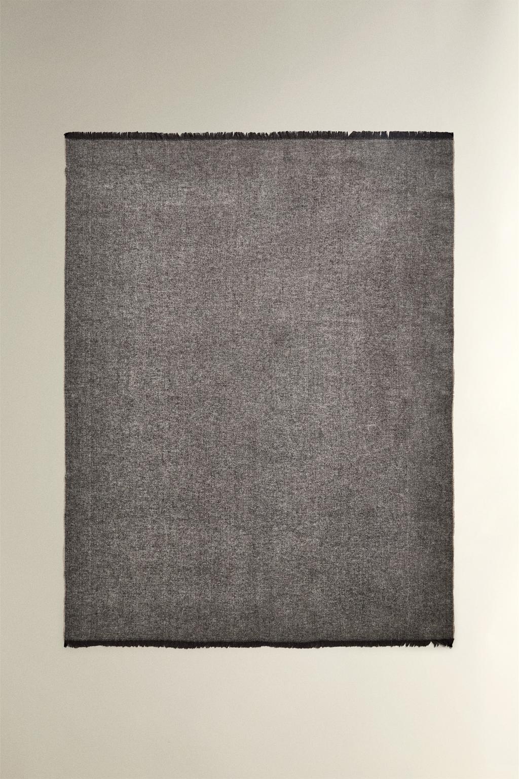 Плед с бахромой