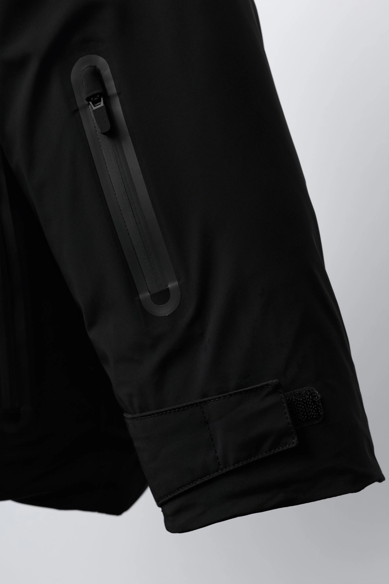 Пуховик с водостойким и ветронепроницаемым наполнителем из коллекции горнолыжной одежды с технологией recco®