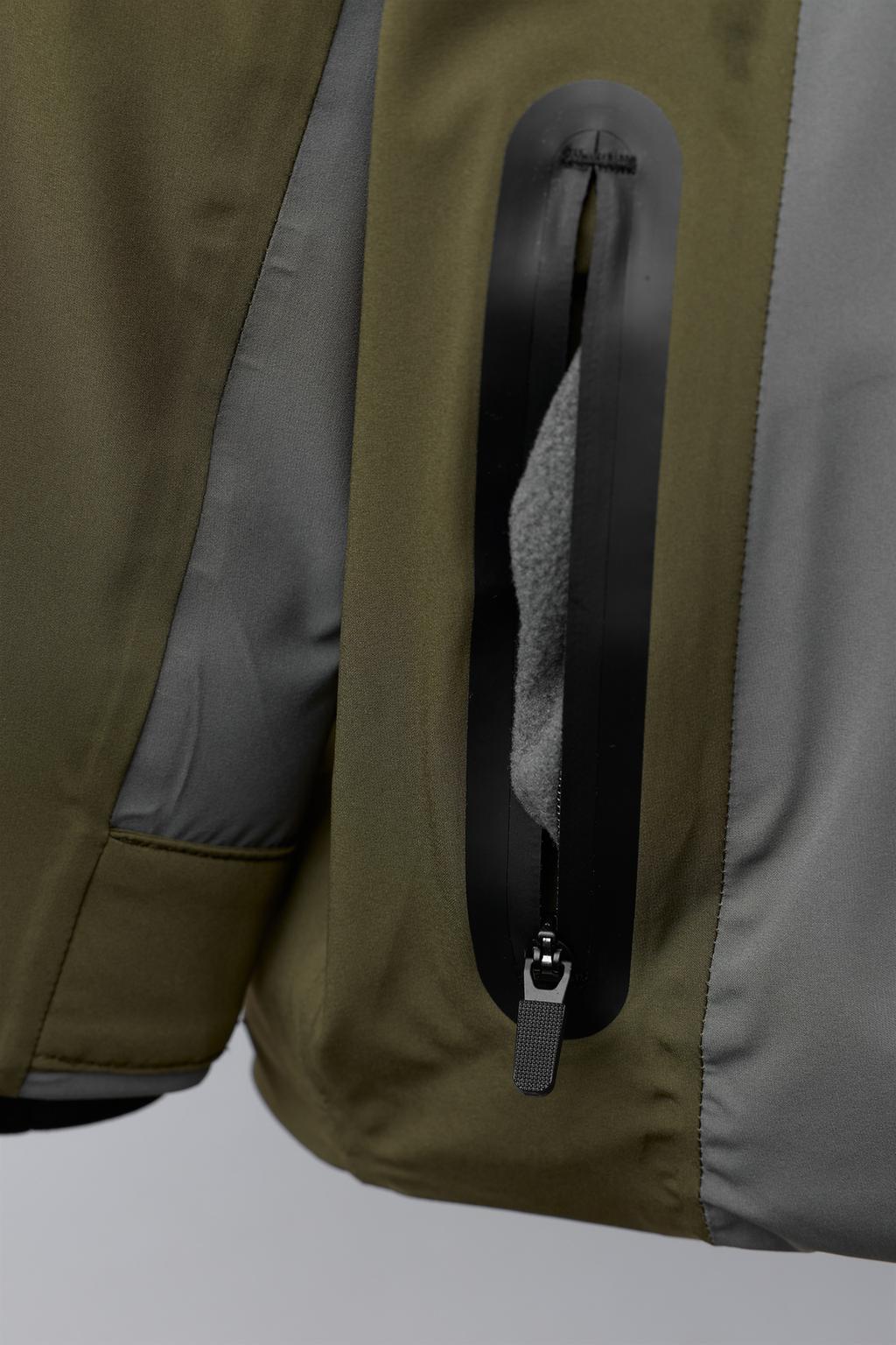 COLOUR BLOCK HOODED WATERPROOF AND WINDPROOF JACKET RECCO® SYSTEM SKI COLLECTION