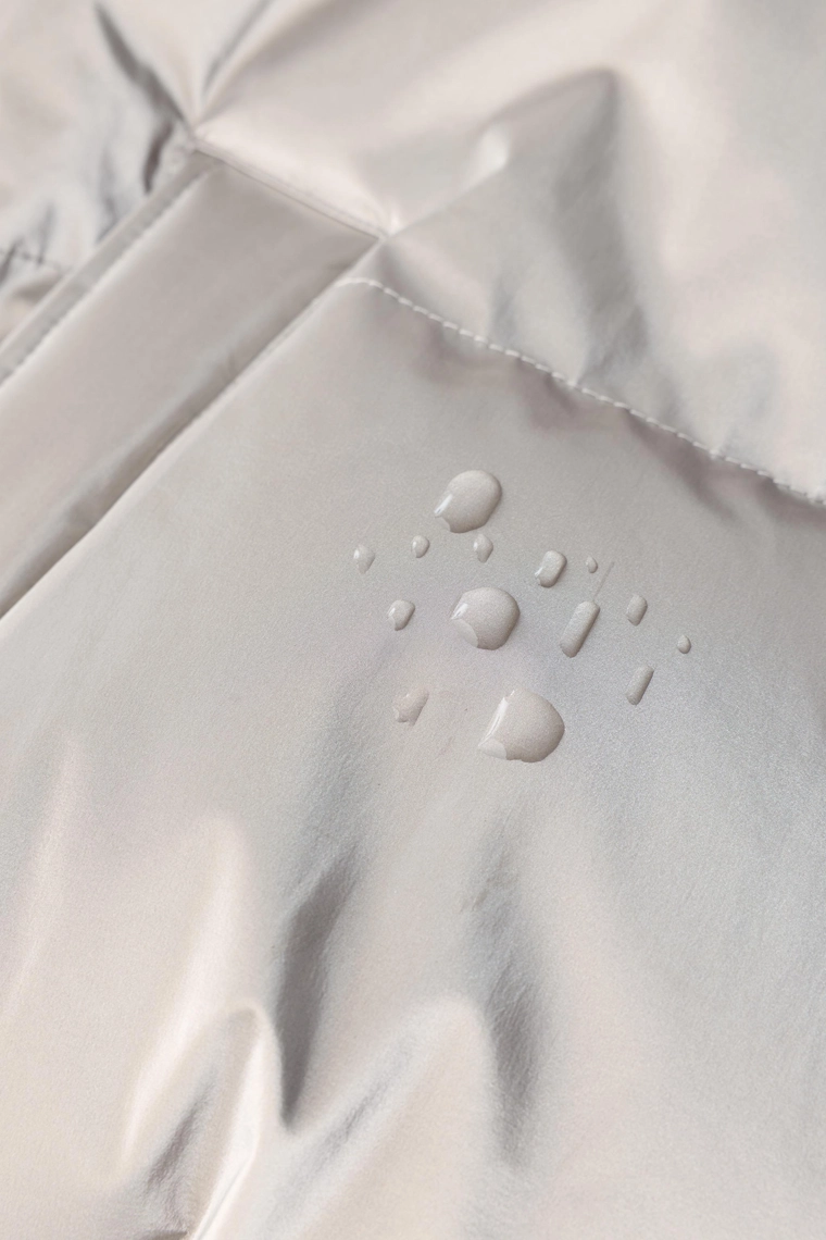 Пуховик с водо- и ветрозащитой 80% пуха и 20% пера с системой recco® для зимнего спортивного сезона