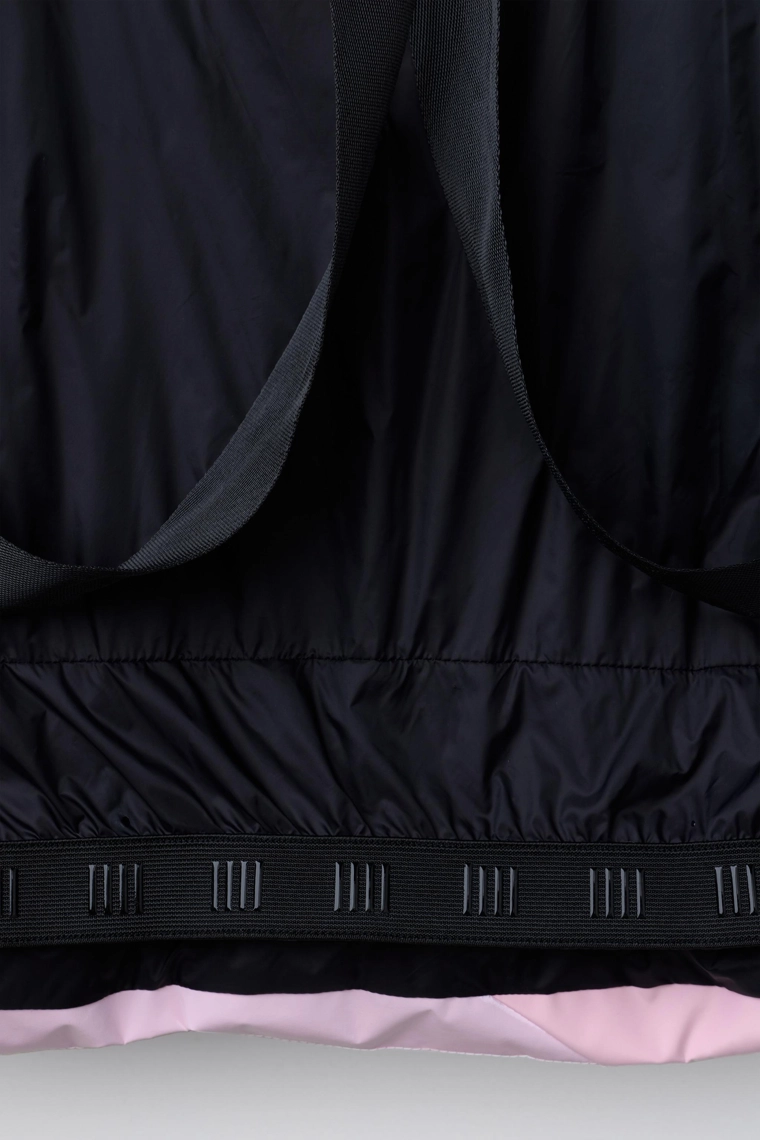 Пуховик с жаккардовым логотипом