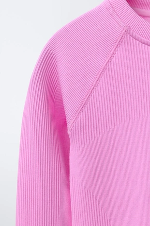 Бесшовная футболка из коллекции SKI- Заказать в России