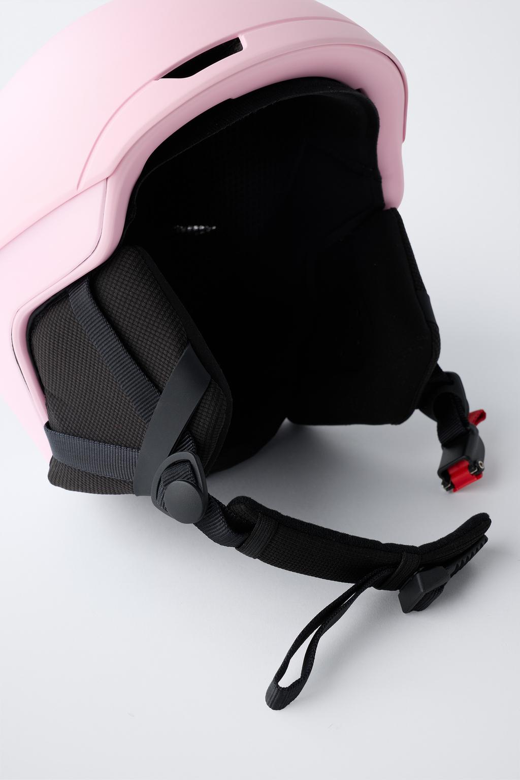 Коллекция лыжных шлемов