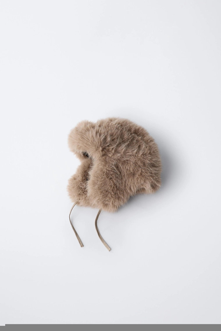 Шапка из искусственного меха коллекции для горных лыж