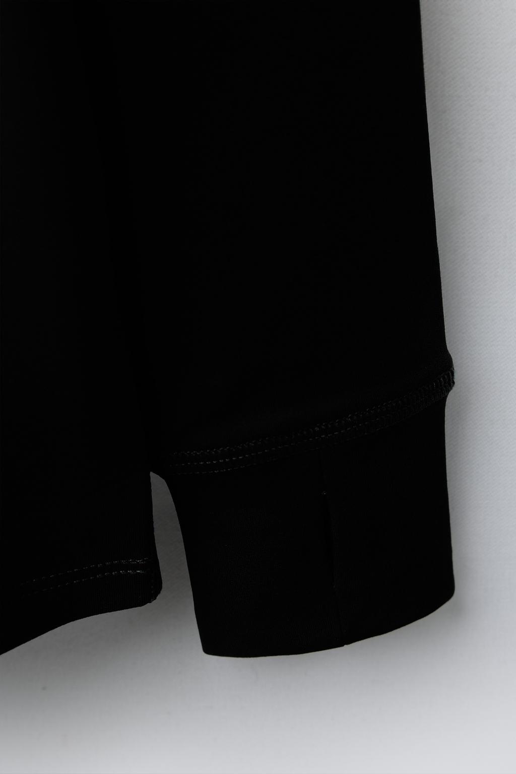 ТЕРМОФУТБОЛКА ИЗ ДЫШАЩЕЙ ТКАНИ — SKI COLLECTION