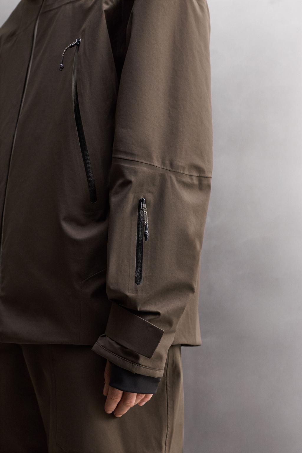 УТЕПЛЕННАЯ ЛЫЖНАЯ КУРТКА RECCO® WATERPROOF