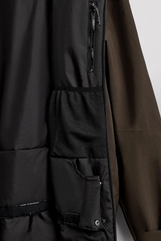 УТЕПЛЕННАЯ ЛЫЖНАЯ КУРТКА RECCO® WATERPROOF