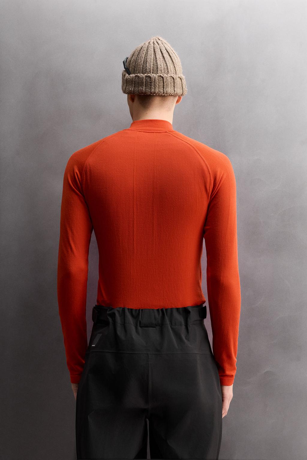 КОМПРЕССИОННАЯ ФУТБОЛКА ДЛЯ КАТАНИЯ НА ЛЫЖАХ С ВОРОТНИКОМ НА МОЛНИИ