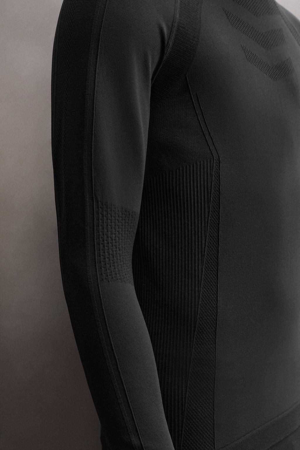 ТЕРМОФУТБОЛКА ДЛЯ КАТАНИЯ НА ЛЫЖАХ