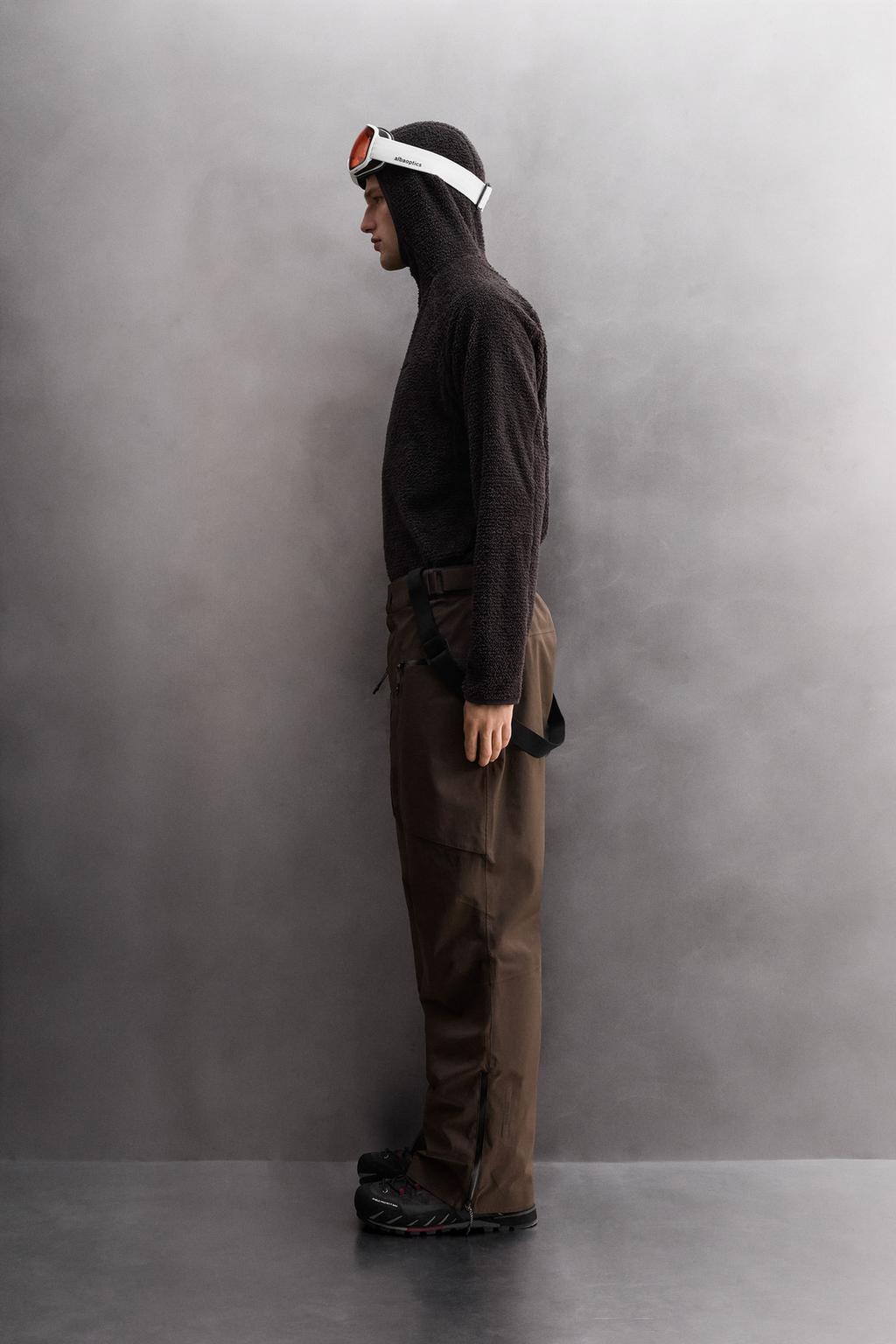 ФЛИСОВАЯ ТОЛСТОВКА SKI С КАПЮШОНОМ И ТЕКСТУРОЙ