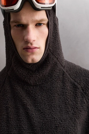 Флисовая толстовка SKI с капюшоном и текстурой- Заказать в России