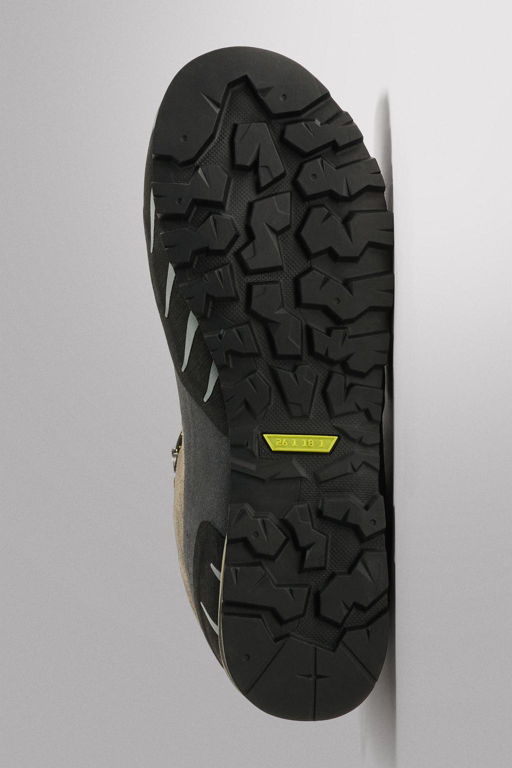 ВОДОНЕПРОНИЦАЕМЫЕ ГОРНЫЕ БОТИНКИ RECCO®