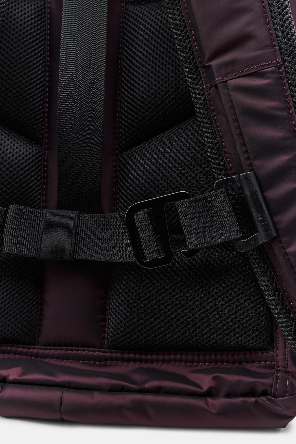 РЮКЗАК-СУМКА С ОТСТЕГИВАЮЩИМСЯ КАРМАНОМ. ЛЫЖНАЯ КОЛЛЕКЦИЯ