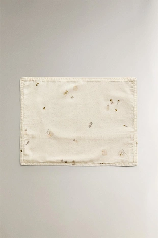 Набор простыней для мини-детской кроватки с рисунком- Заказать в России