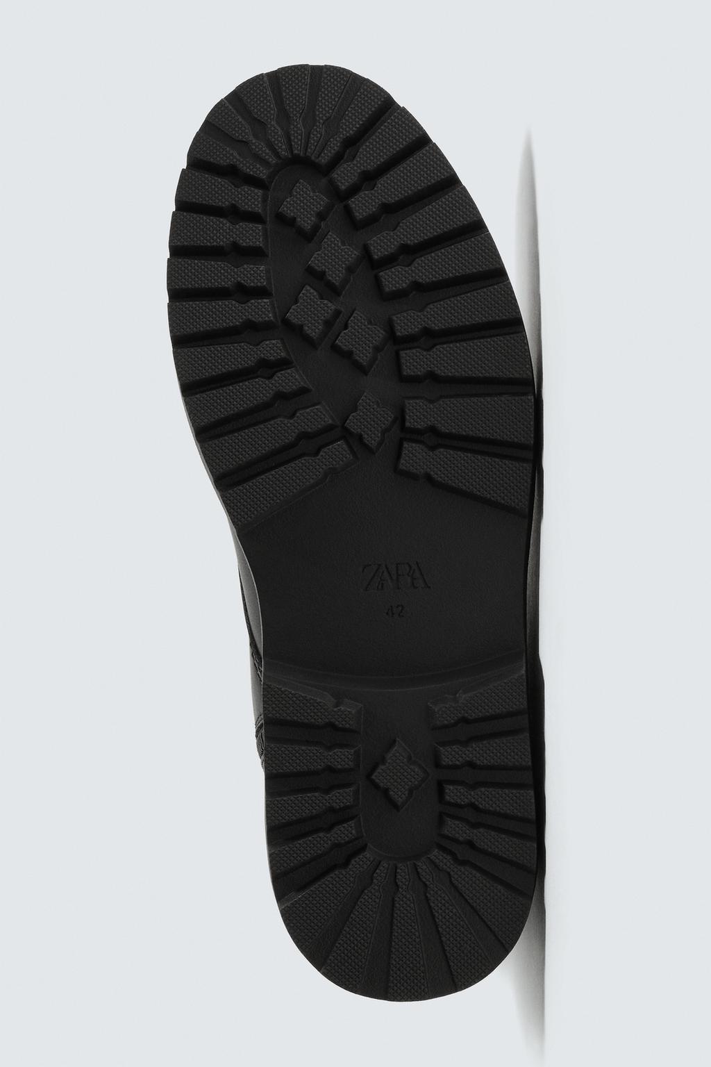 БОТИНКИ СО ШНУРОВКОЙ НА ОБЪЕМНОЙ ПОДОШВЕ