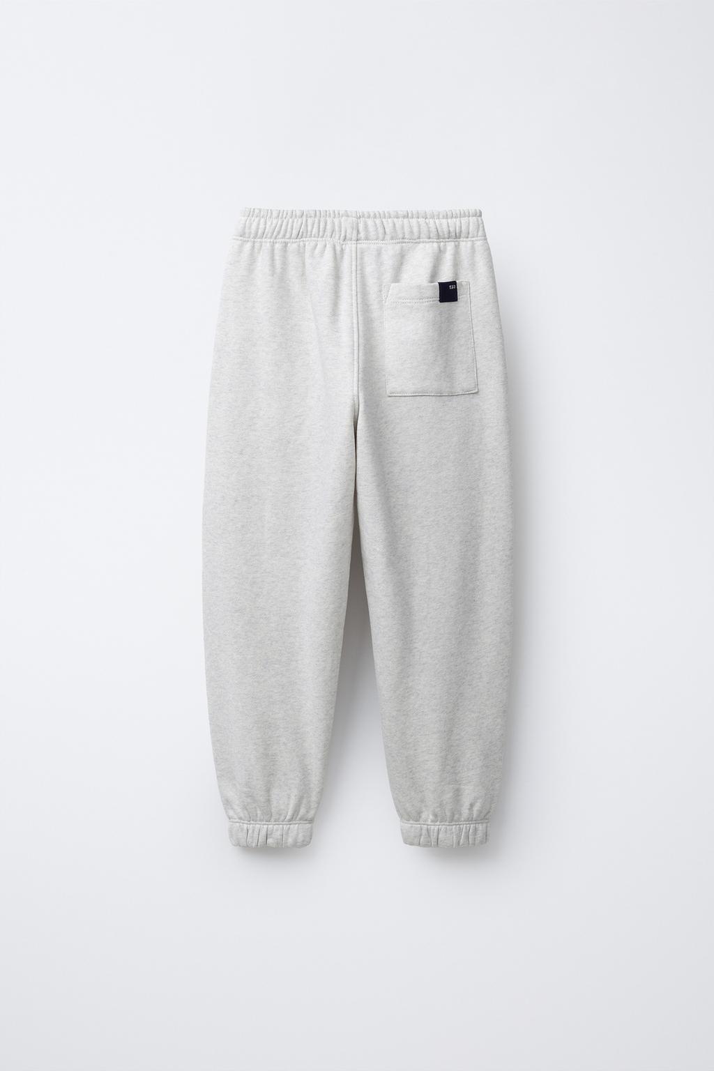 КОМПЛЕКТ ИЗ ТОЛСТОВКИ И БРЮК-ДЖОГГЕРОВ С ВЫШИВКОЙ