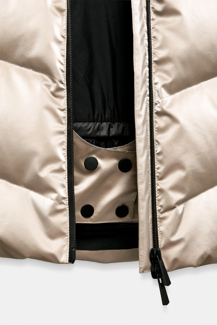 Блестящий ветрозащитный анорак с водоотталкивающим эффектом