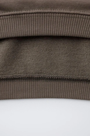 Базовый комплект для бега: толстовка и брюки-джоггеры с нашивкой- Заказать в России