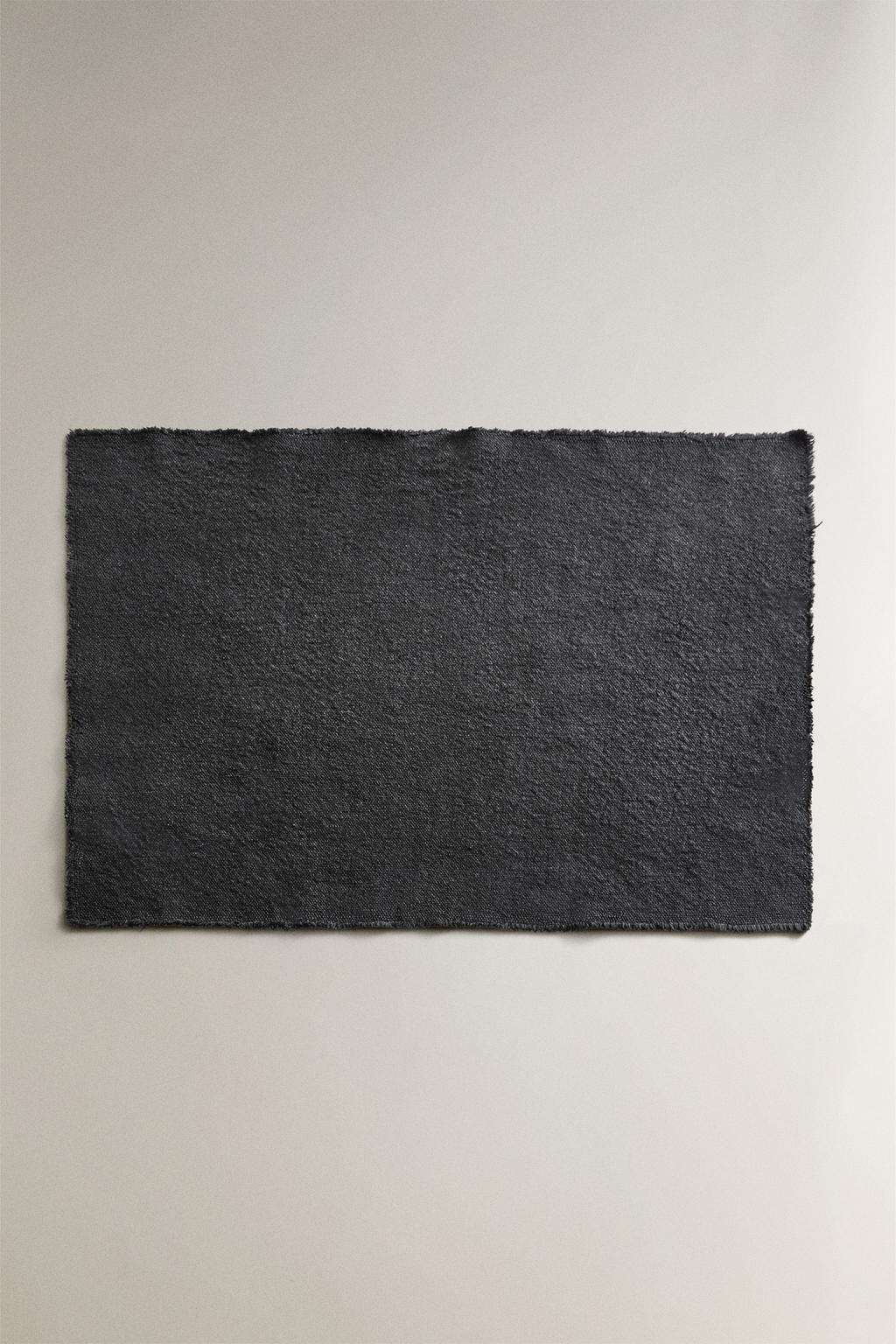 Скатерть из льна с подкрашенным краем