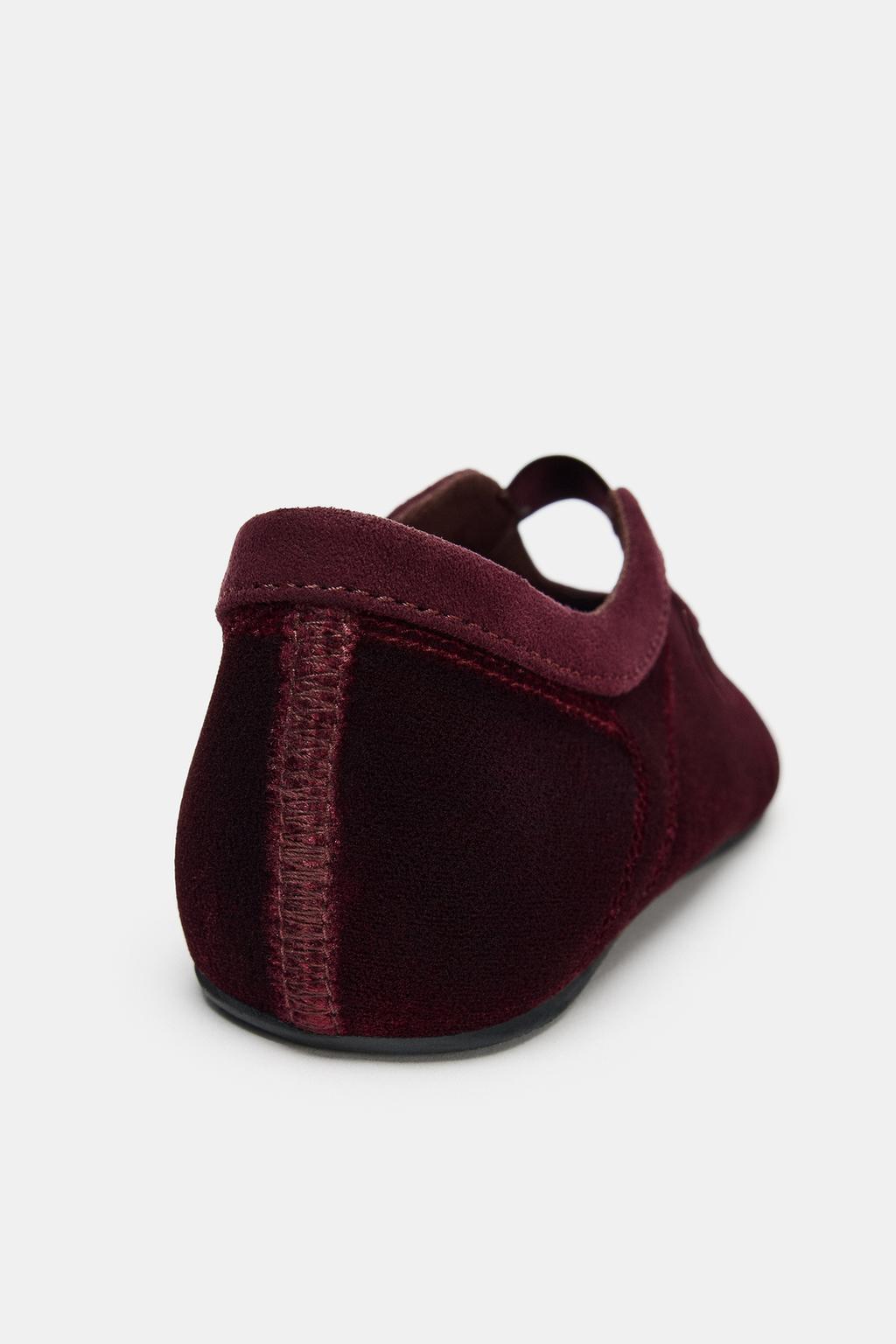 БАЛЕТКИ С ЭФФЕКТОМ ВЕЛЮРА И ПРОШИВКОЙ