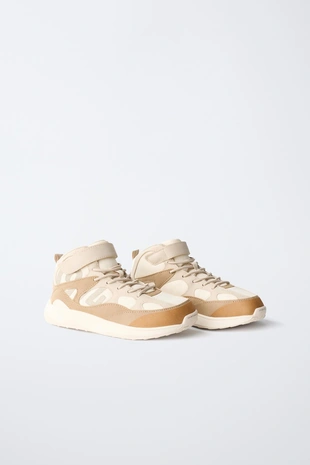 Высокие спортивные кеды контрастные- Заказать в России