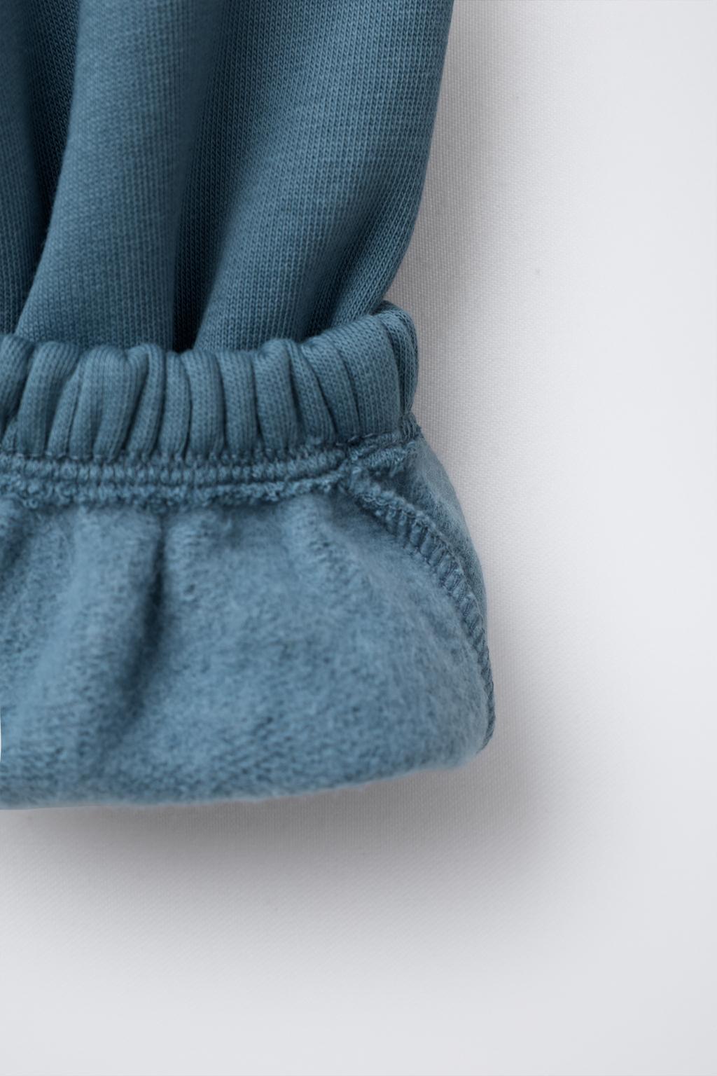 BASIC JOGGING SWEATSHIRT AND JOGGER TROUSERS WITH LABEL