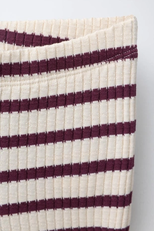 Комплект из футболки и расклешенных легинсов в рубчик в полоску- Заказать в России