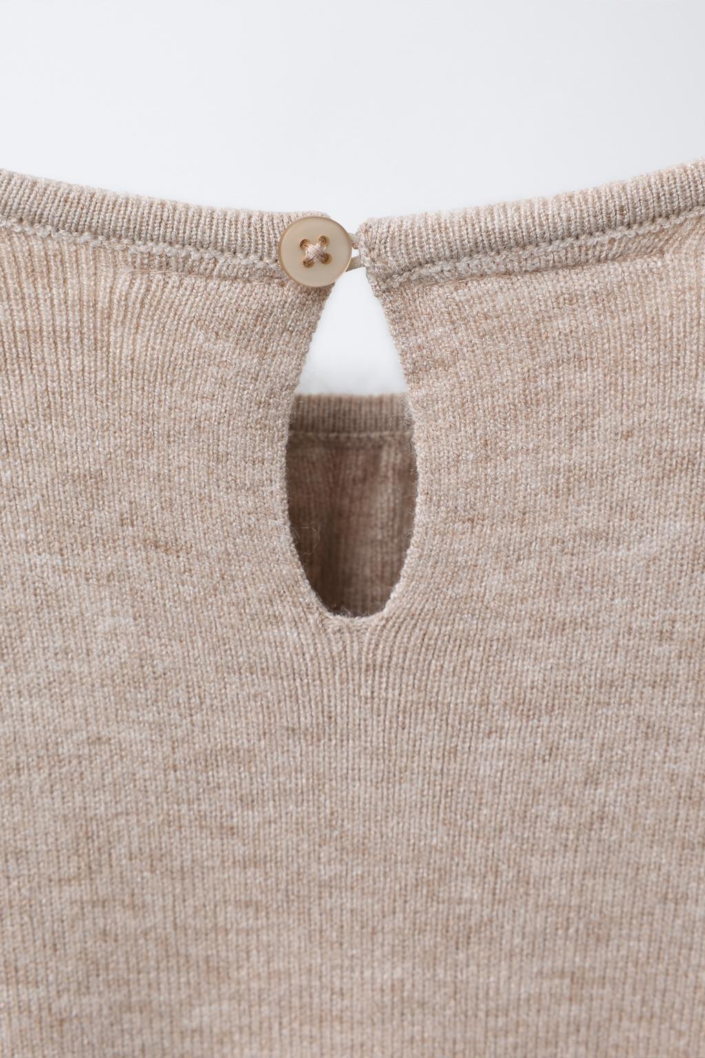 ТРИКОТАЖНОЕ ПЛАТЬЕ С БАНТАМИ