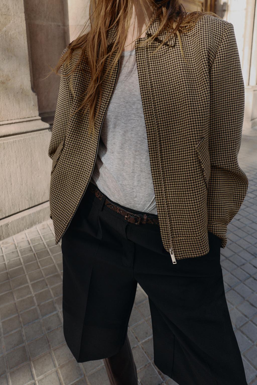 БОМБЕР В ГУСИНУЮ ЛАПКУ С ПОДПЛЕЧНИКАМИ