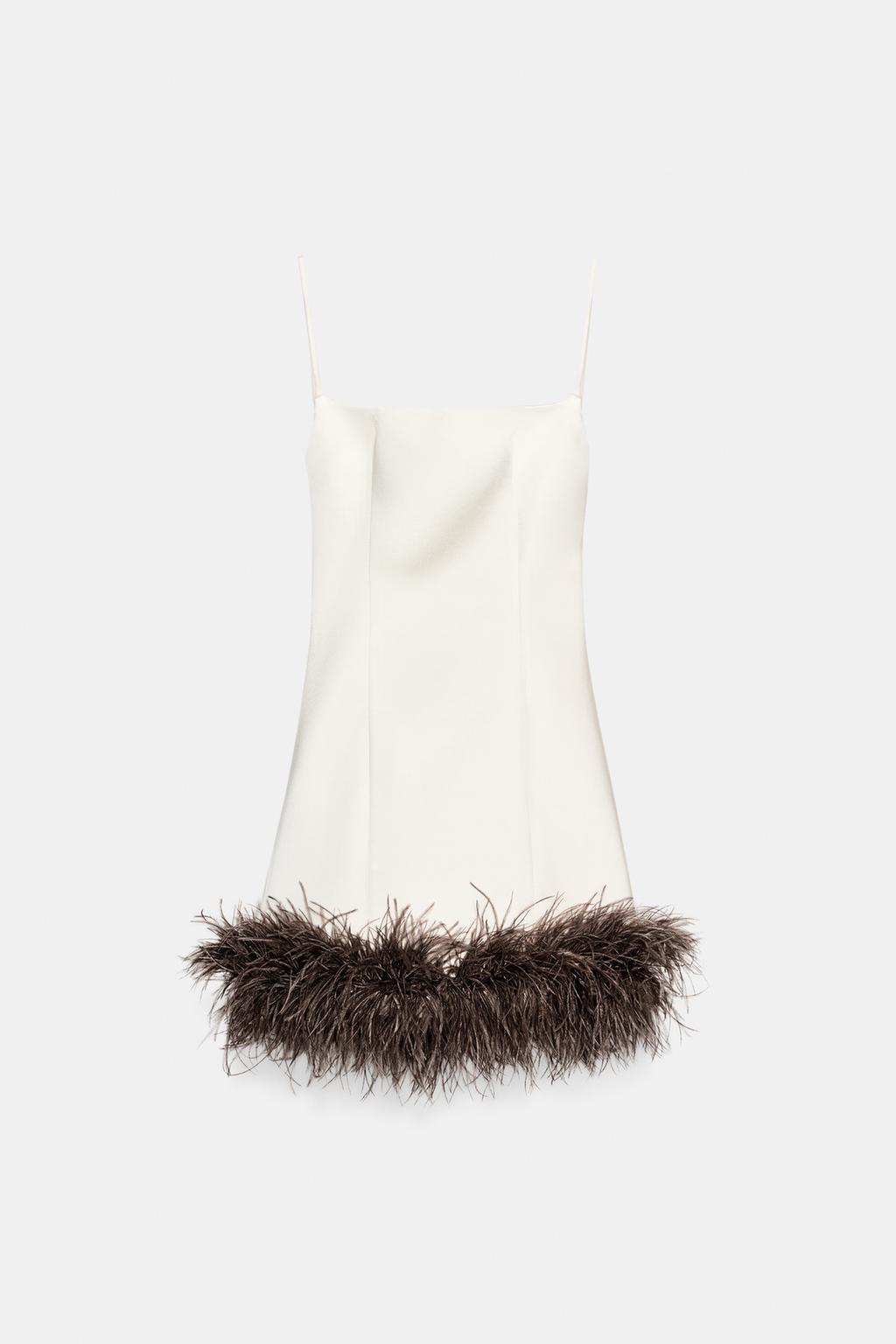 АТЛАСНОЕ ПЛАТЬЕ С ПЕРЬЯМИ