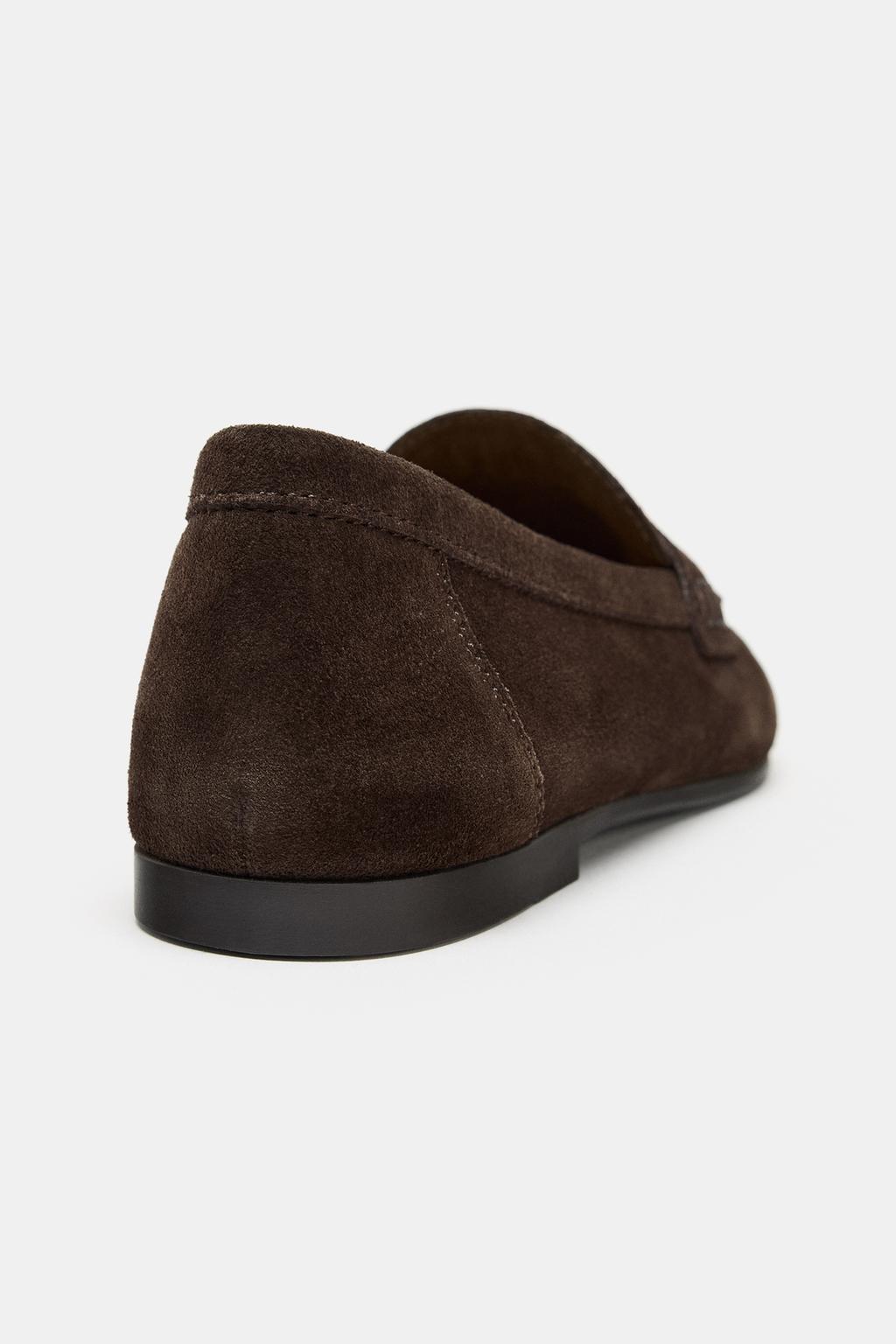 ЗАМШЕВЫЕ ЛОФЕРЫ С ДЕКОРАТИВНОЙ СТРОЧКОЙ