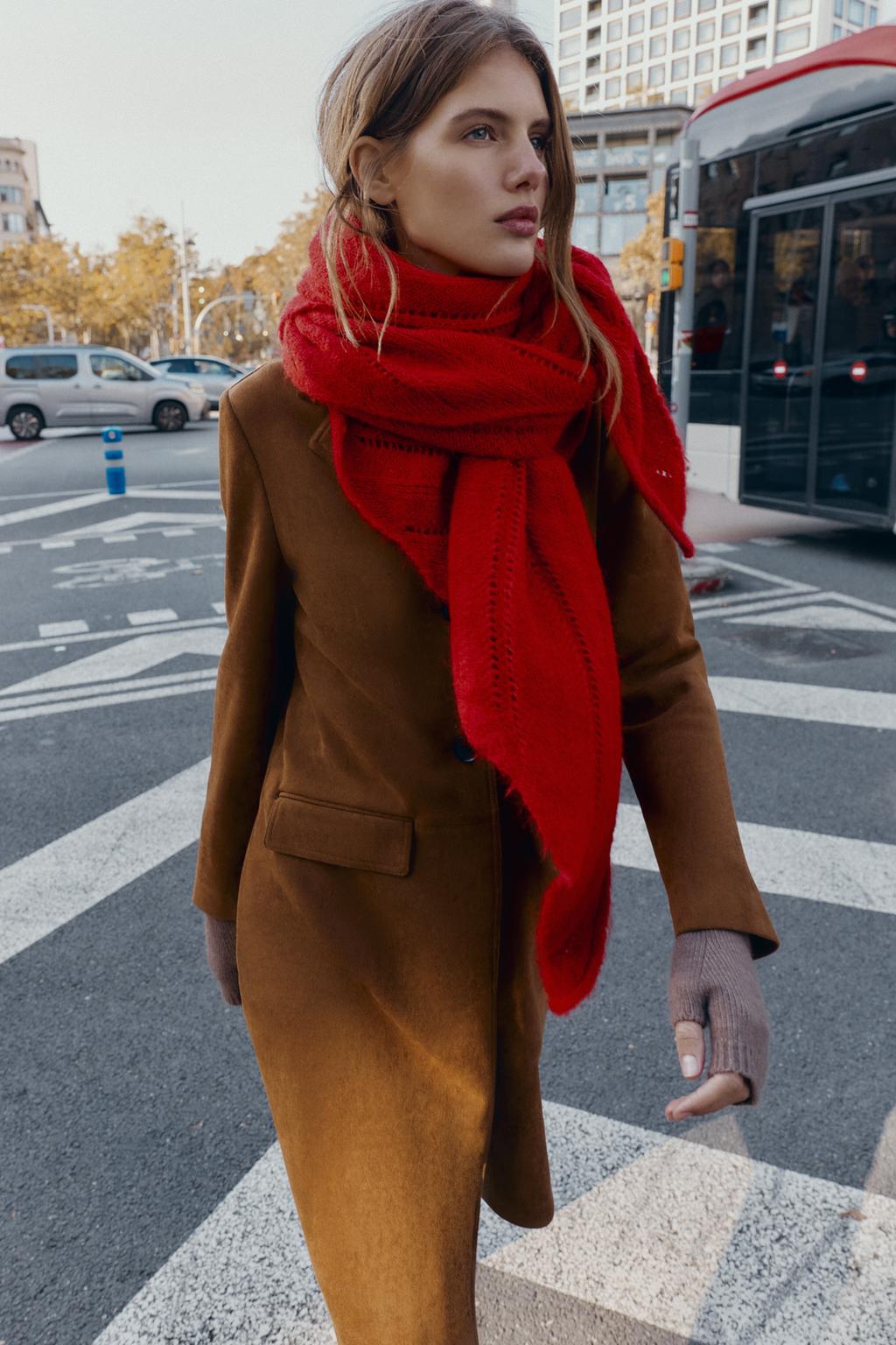 ТРЕУГОЛЬНАЯ ШАЛЬ С АЖУРНЫМ УЗОРОМ