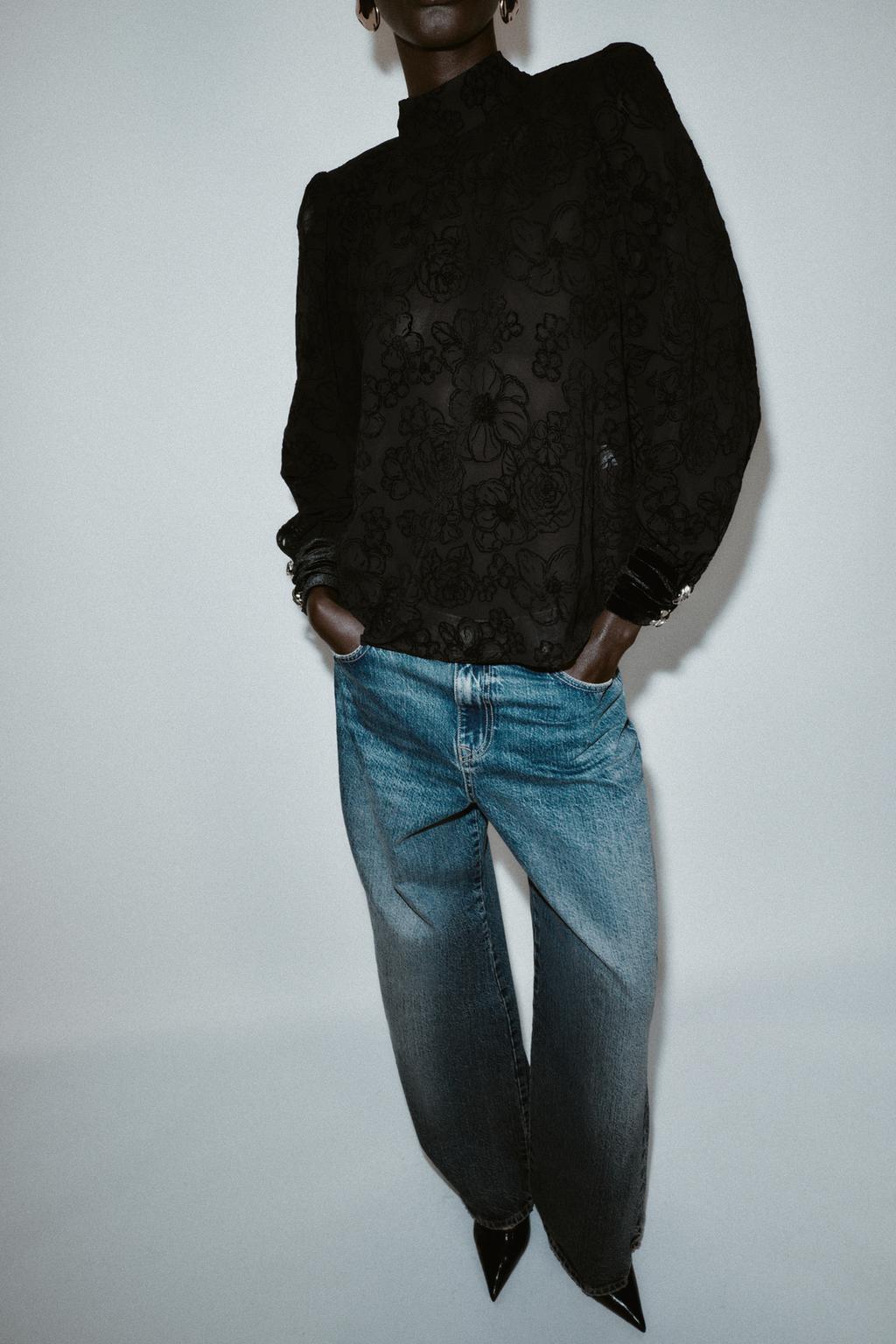 БЛУЗА ИЗ ПОЛУПРОЗРАЧНОЙ ТКАНИ С БАНТОМ И БАРХАТОМ