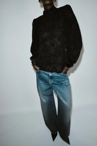 Блуза из полупрозрачной ткани с бантом и бархатом- Заказать в России