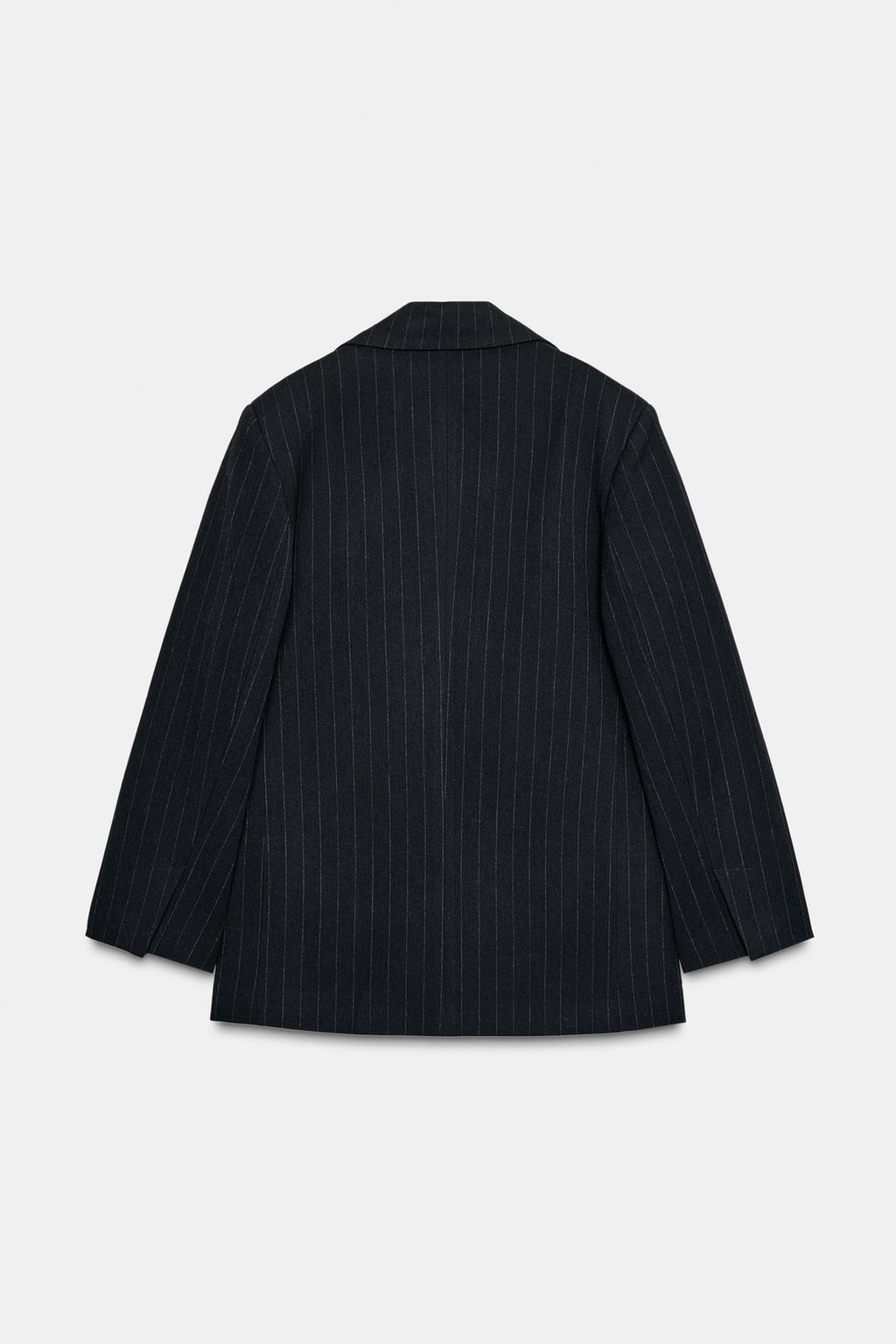 БЛЕЙЗЕР В ТОНКУЮ ПОЛОСКУ С КАРМАНАМИ