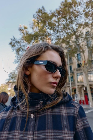 Стеганая куртка в клетку с капюшоном- Заказать в России