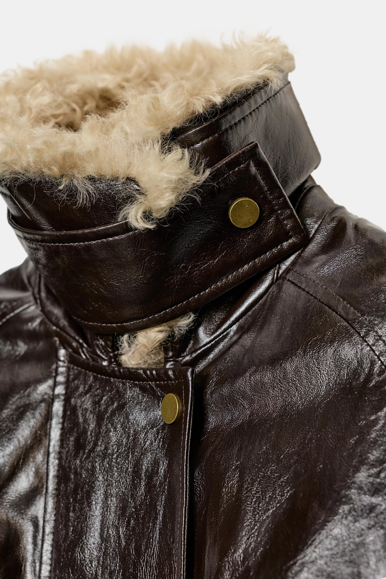 Куртка с воротником из искусственного меха zw collection