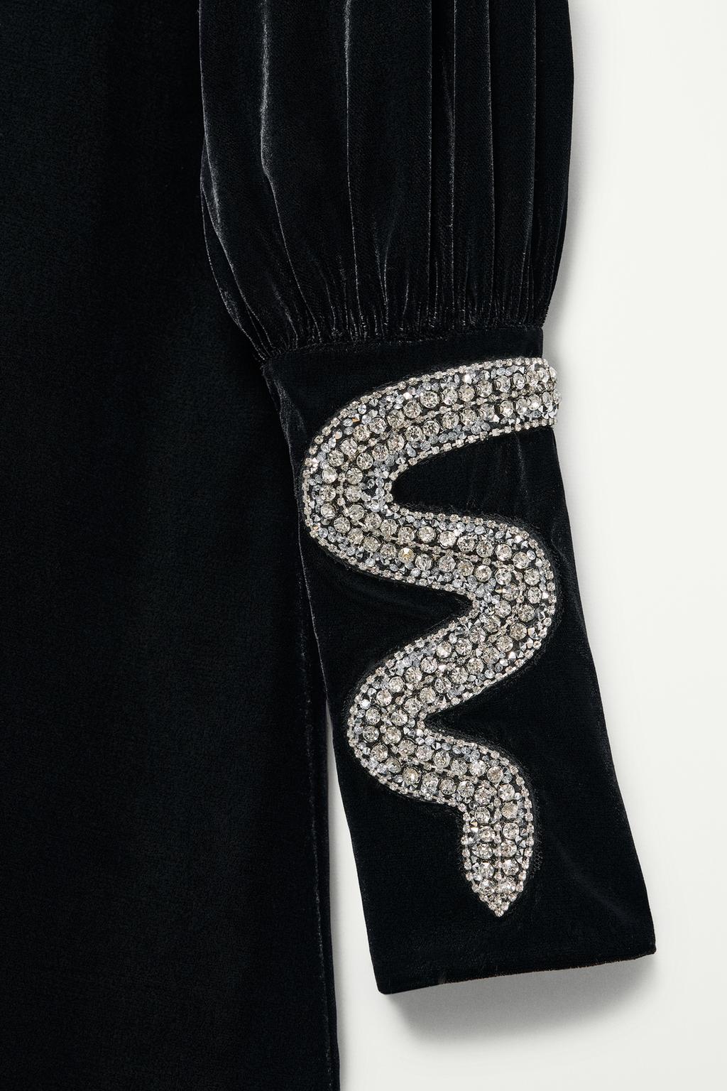 КОРОТКОЕ БАРХАТНОЕ ПЛАТЬЕ — THE ITEM ZARA WOMAN