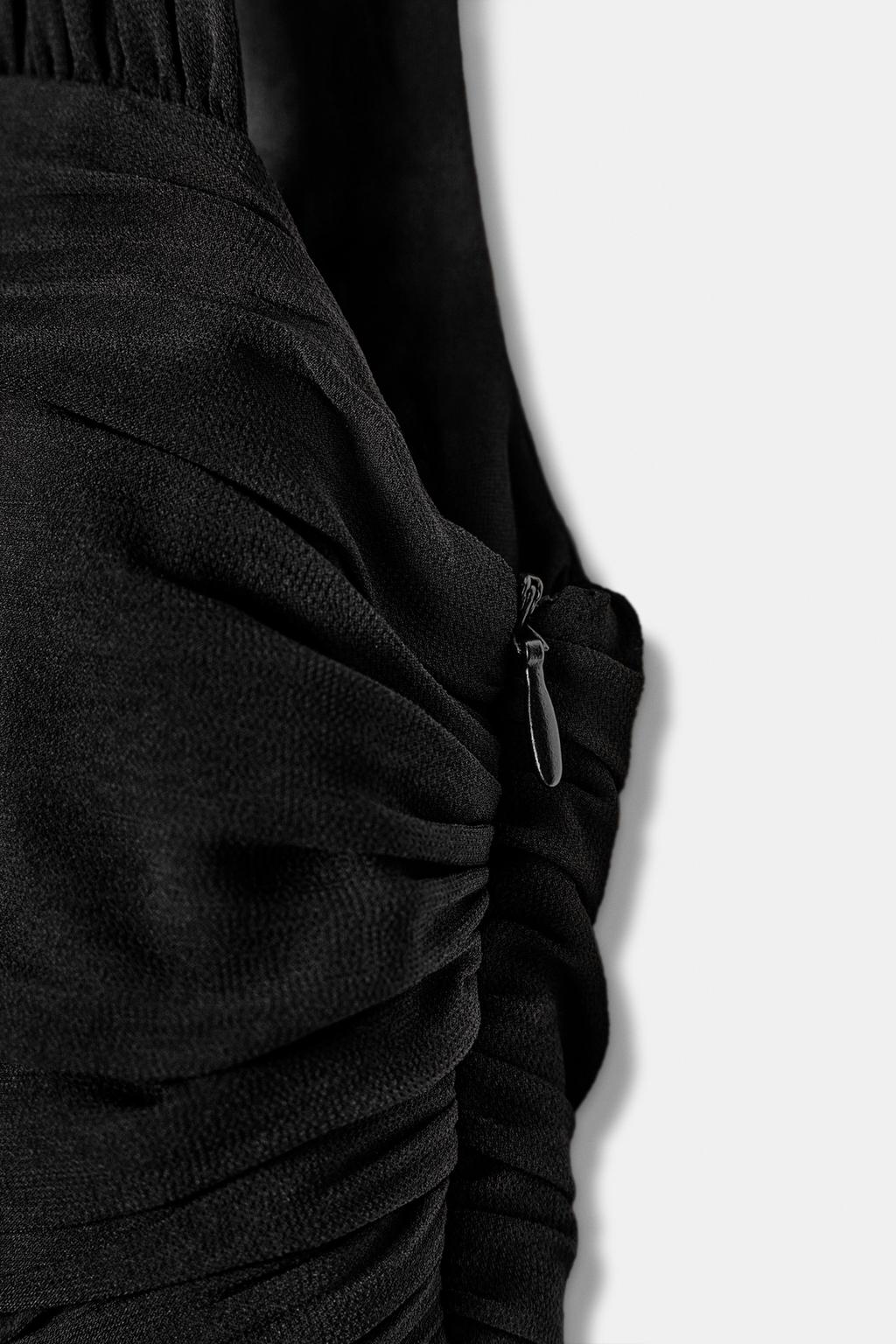 МИНИ-ПЛАТЬЕ АСИММЕТРИЧНОГО КРОЯ СО СБОРКАМИ И НИЗОМ-БАЛЛОНОМ