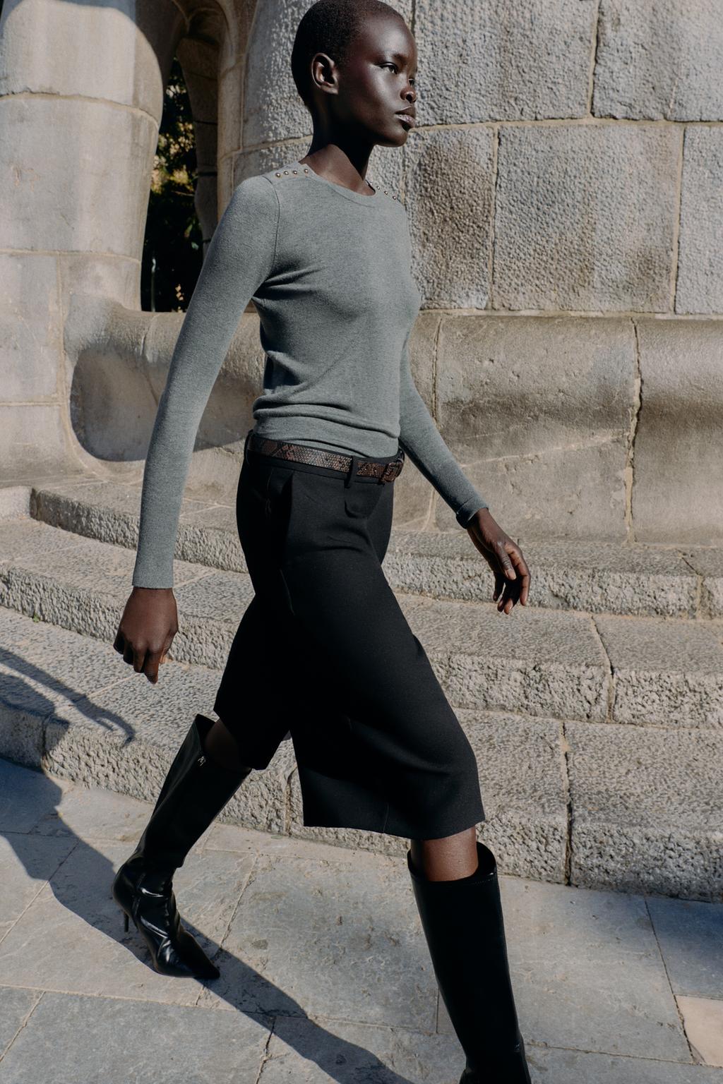 ВЯЗАНЫЙ СВИТЕР С ПУГОВИЦАМИ