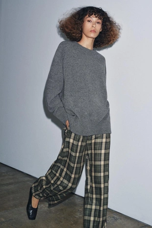 Свитер оверсайз из 100% шерсти- Заказать в России