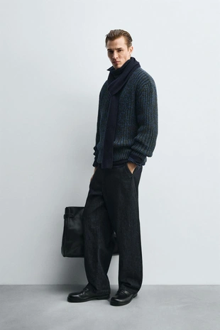 Объемный свитер из рельефной ткани- Заказать в России