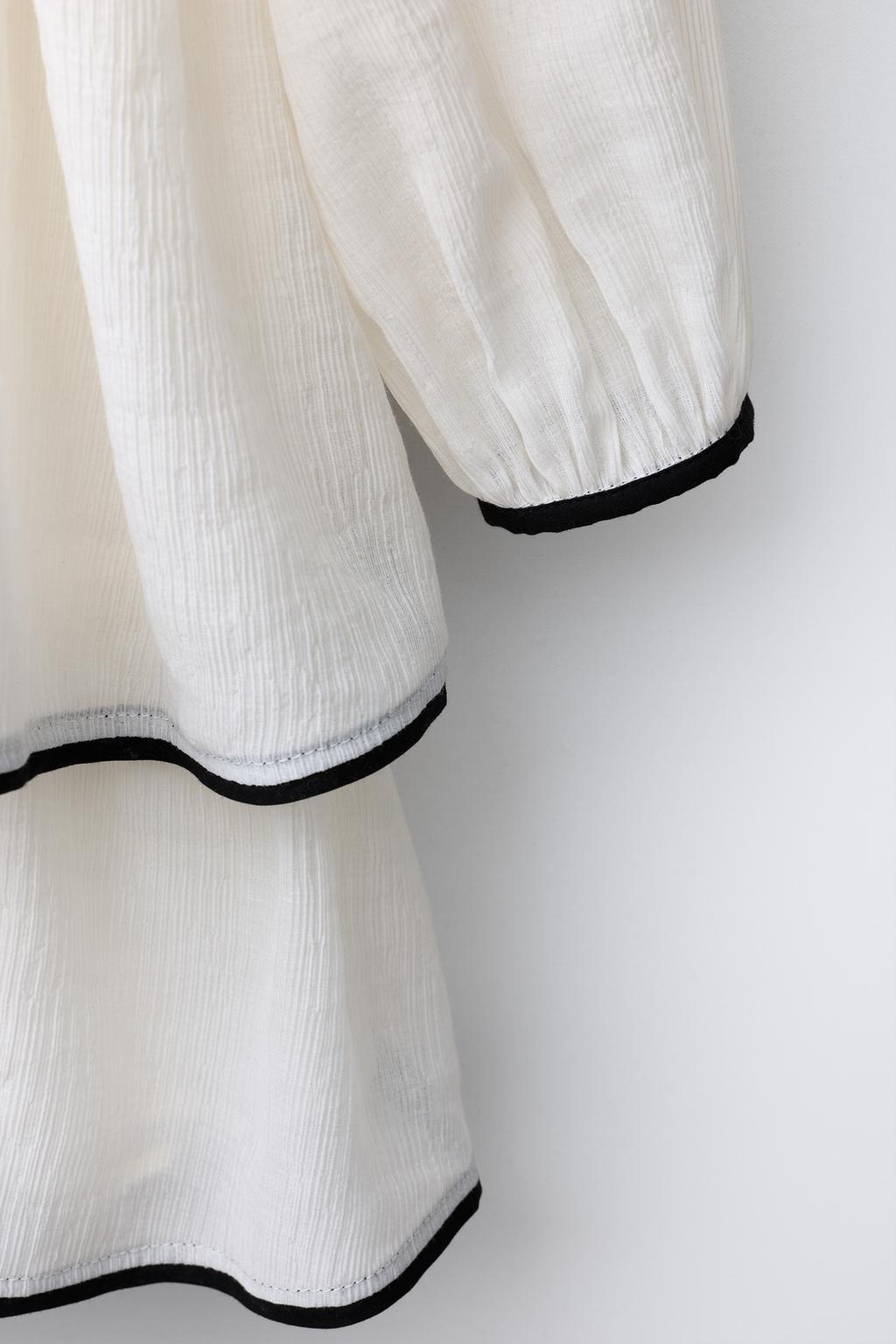 ЛЕГКОЕ ПЛАТЬЕ С ЦВЕТОЧНЫМ УКРАШЕНИЕМ