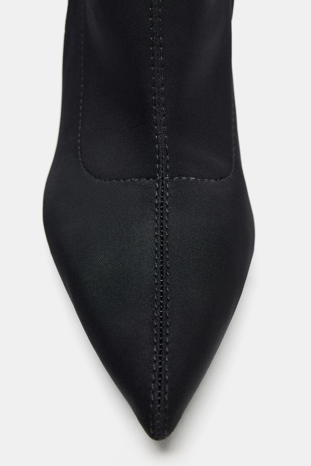 БОТИЛЬОНЫ НА ВЫСОКОМ КАБЛУКЕ С ПРЯЖКОЙ