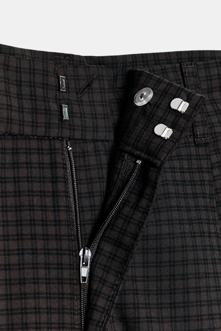 Брюки в клетку с ластиками