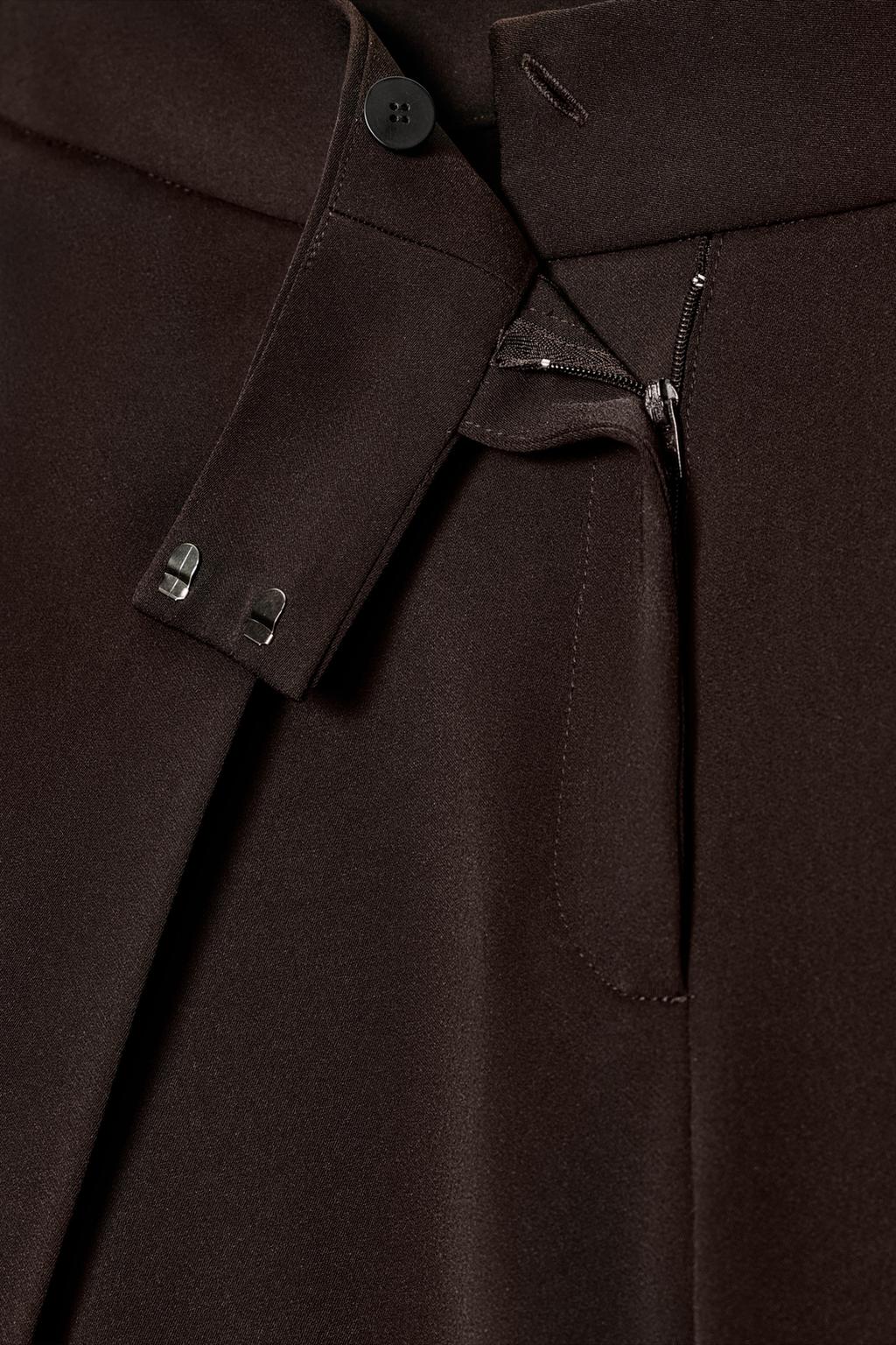 СВОБОДНЫЕ БРЮКИ С ЗАЩИПАМИ — ZW COLLECTION