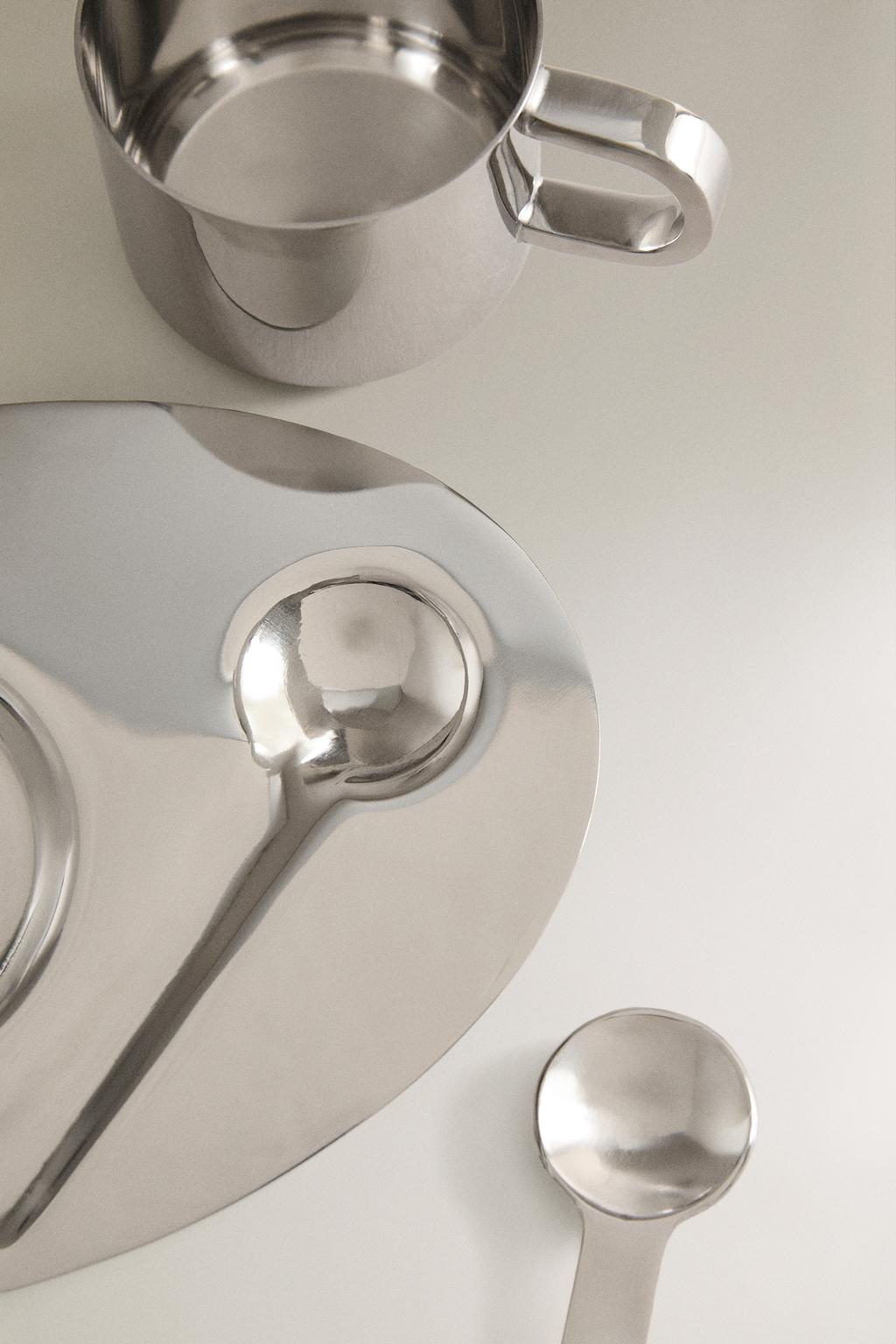 Набор из стальной кружки, ложки и подноса