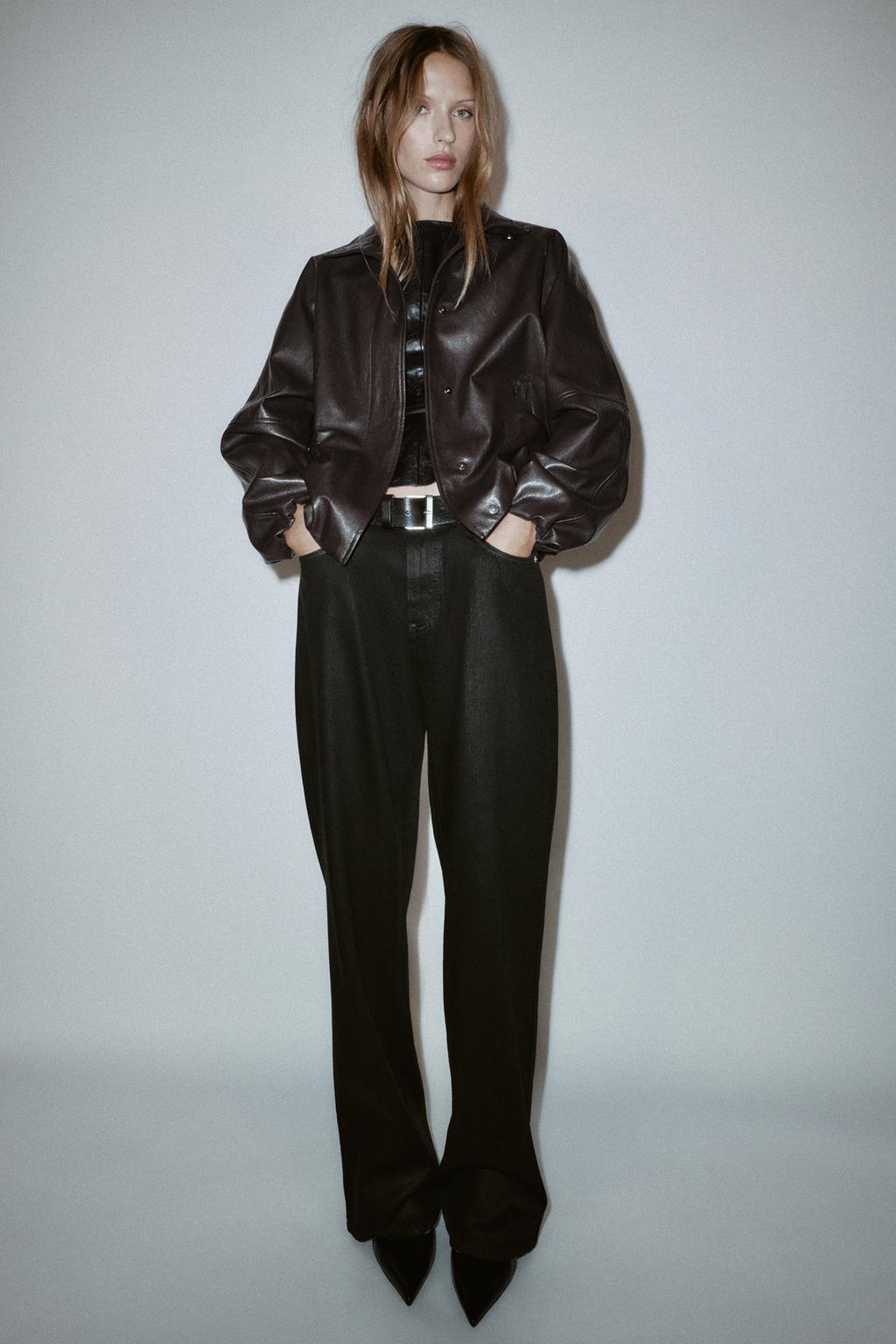 КУРТКА ИЗ ИСКУССТВЕННОЙ КОЖИ С ВОРОТНИКОМ-СТОЙКОЙ