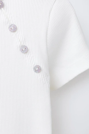 Футболка в рубчик с пуговицами- Заказать в России