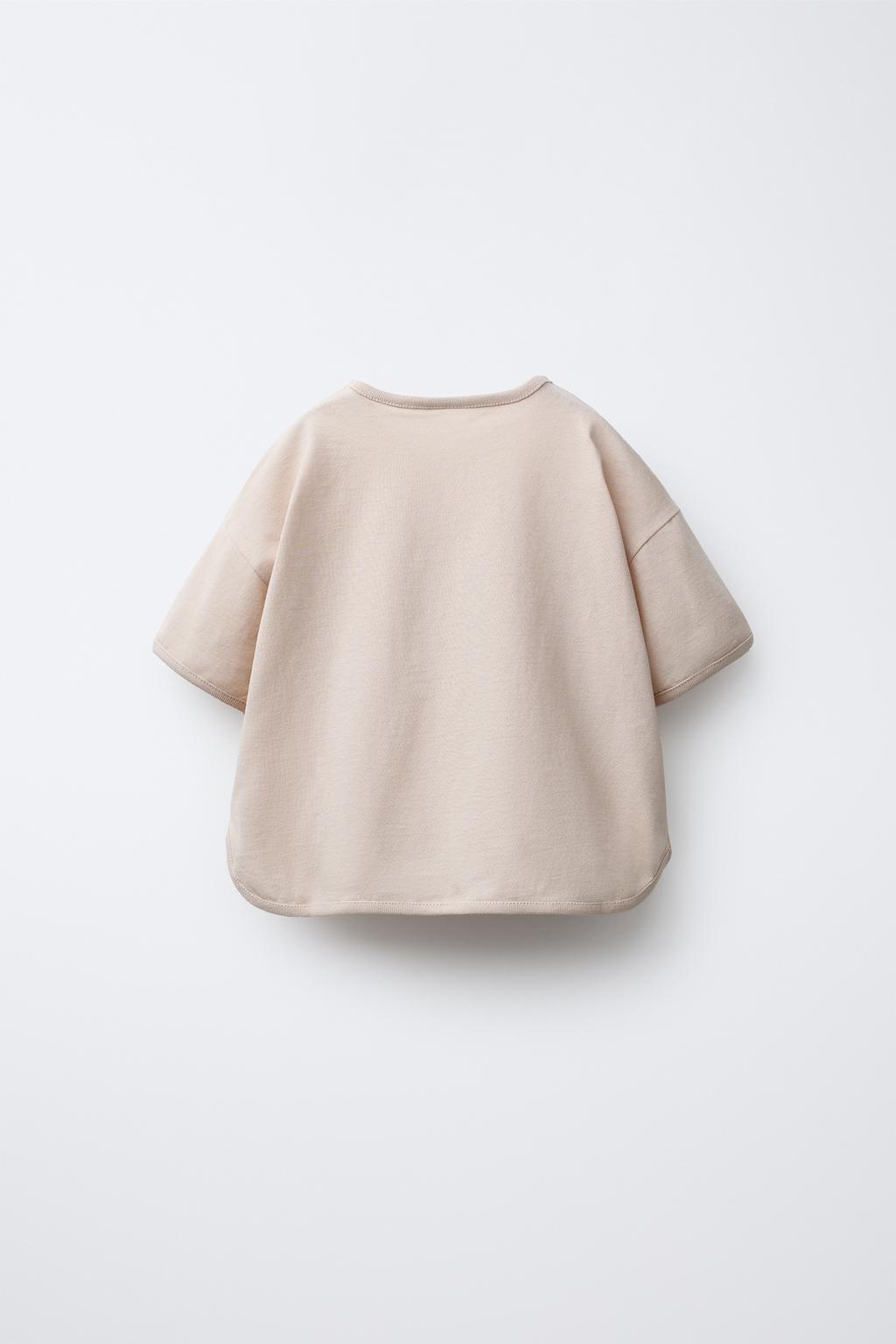 ФУТБОЛКА С ТЕКСТОВЫМИ НАШИВКАМИ